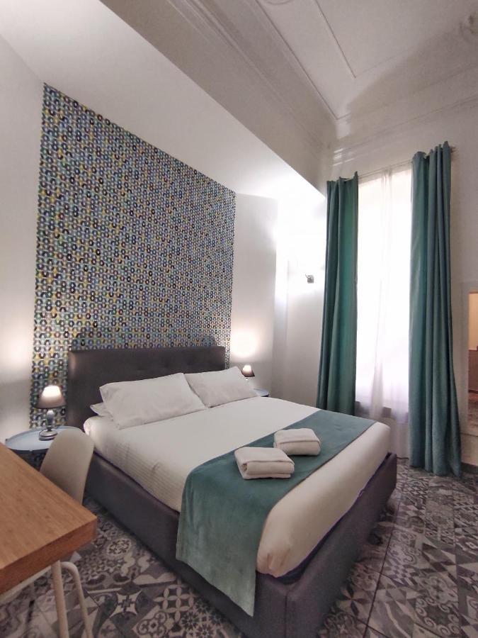 B&B Casa Carola คาตาเนีย ภายนอก รูปภาพ